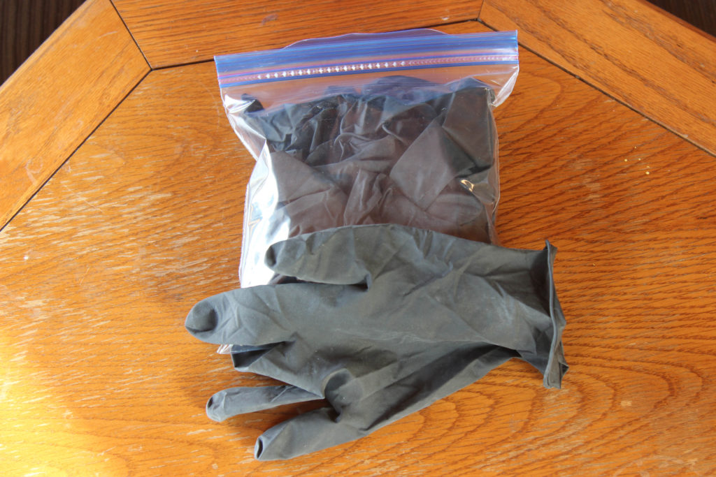 Disposable gloves